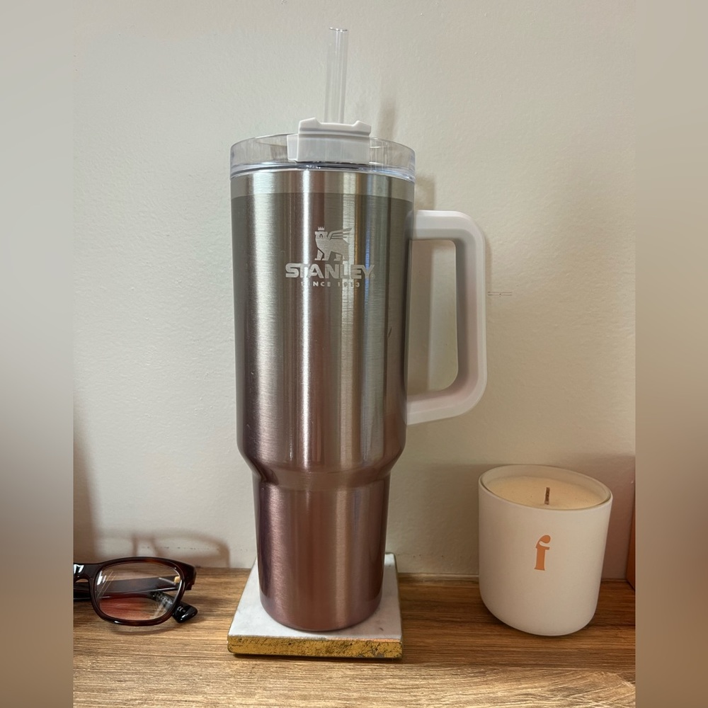 Stanley 40oz Stainless Steel Adventure Quencher Tumbler - Champagne Ombré